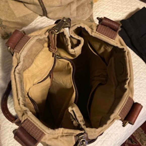 Duluth Trading Co Canvas Oiled Bag/Expandable - Picture 4 of 8